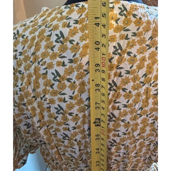 Elan Dress Women's Size S Yellow White Floral Plunge Neck Short Sleeve Smocking - Picture 9 of 12